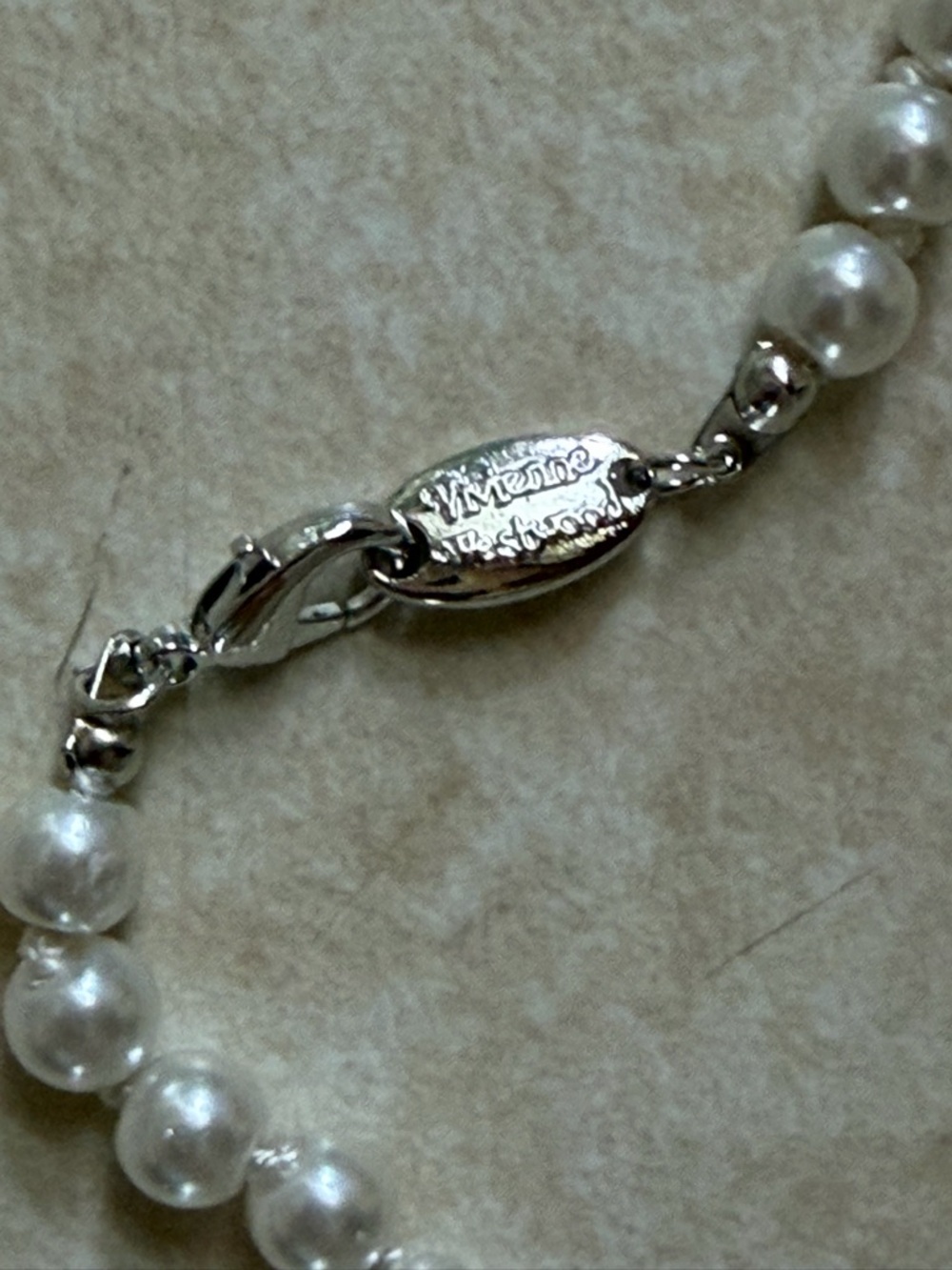 Vivienne Westwood White Pearl Orb choker Necklace - Picture 4 of 5